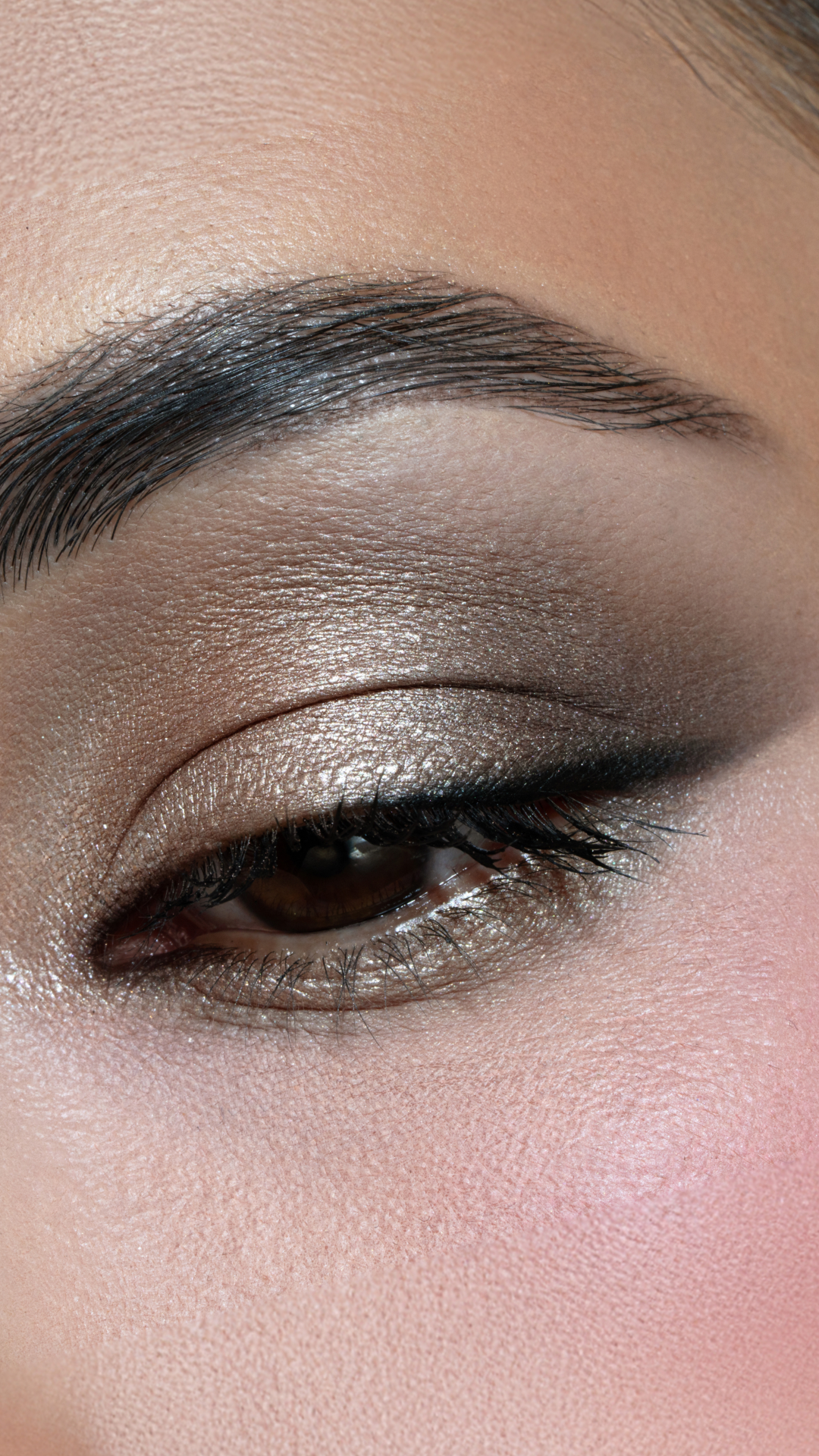 I NEED A COOL EYESHADOW PALETTE